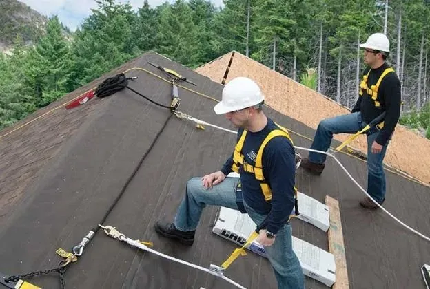 Slide of Everlast Roofing & Masonry