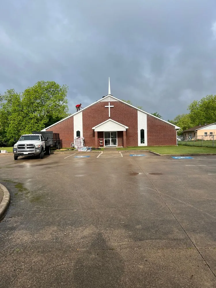 Slide of Everlasting Roofing & Construction