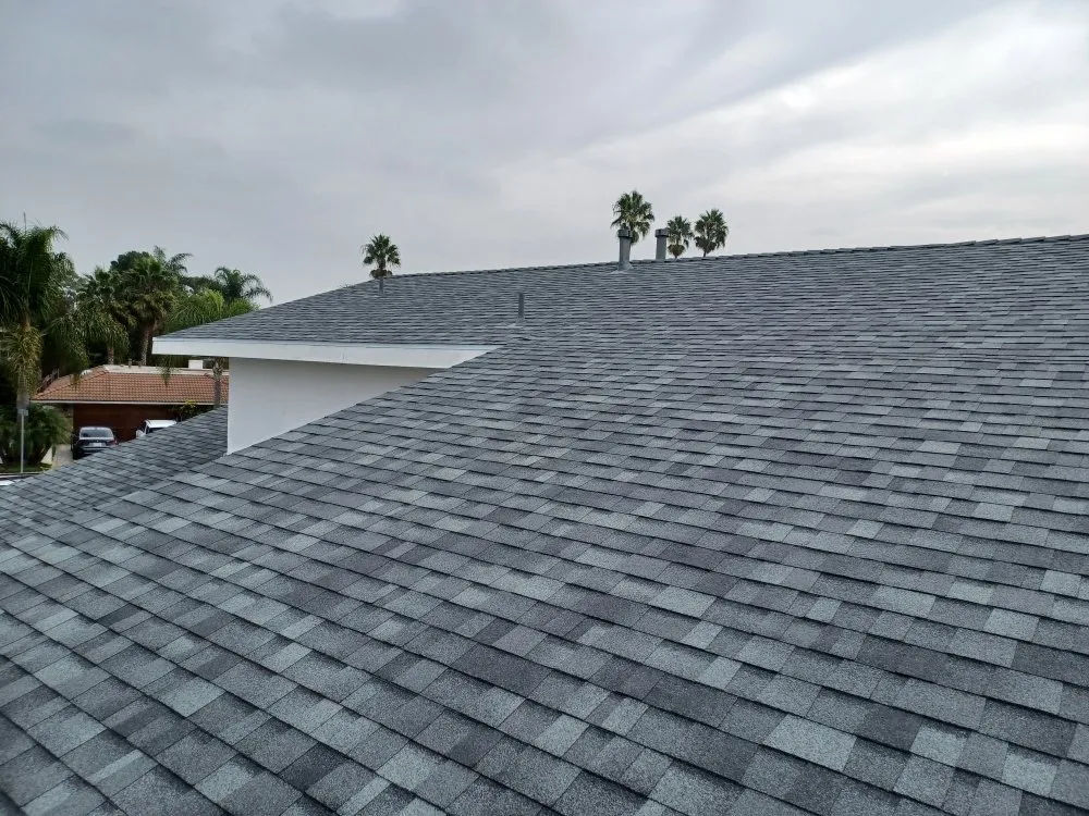 Slide of Everlasting Roofing Corp