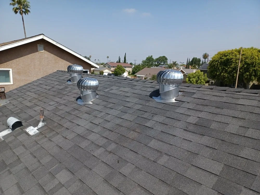 Slide of Everlasting Roofing Corp