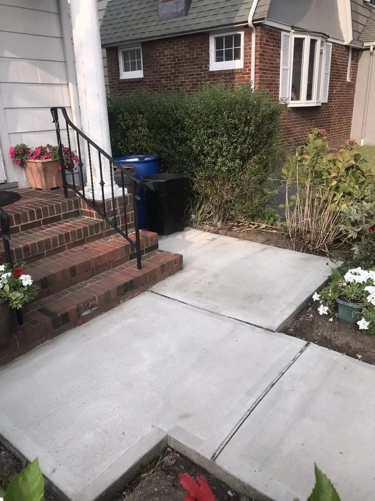 Slide of Everstone Construction