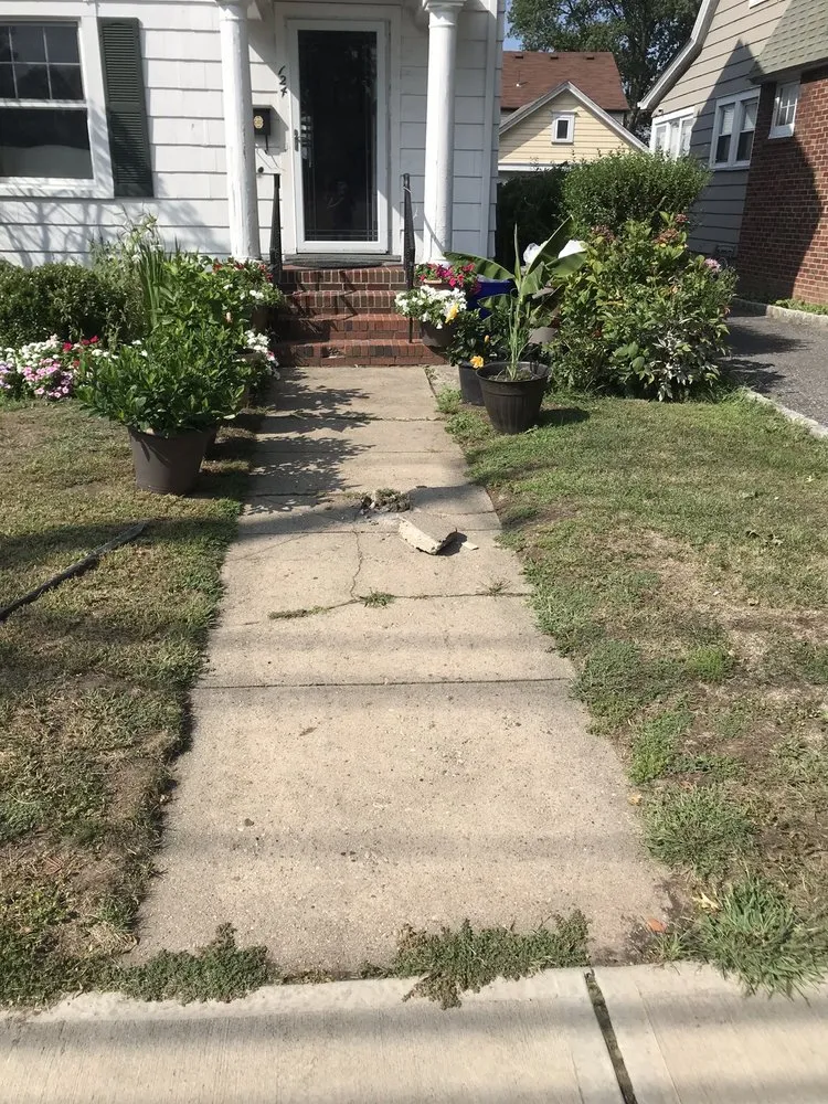 Slide of Everstone Construction