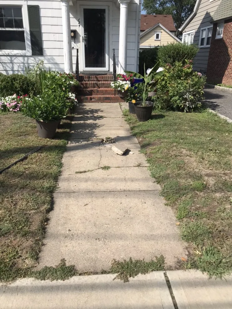 Slide of Everstone Construction