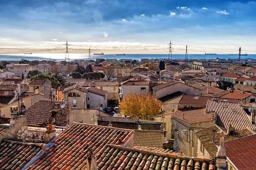 Slide of Evert's Roofing