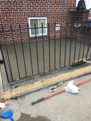 Excellence Construction NY Logo