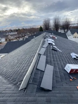 Exclusive Roofing Logo