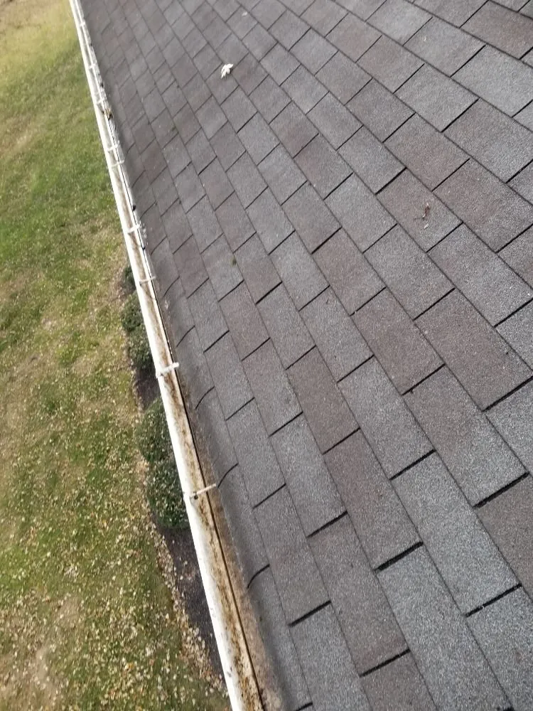 Slide of Executive Roofing Solutions