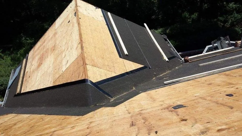 Slide of Executive Roofing Solutions