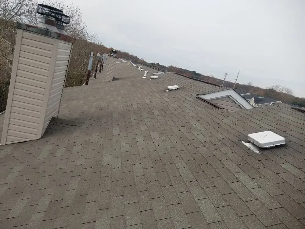 Slide of Executive Roofing Solutions