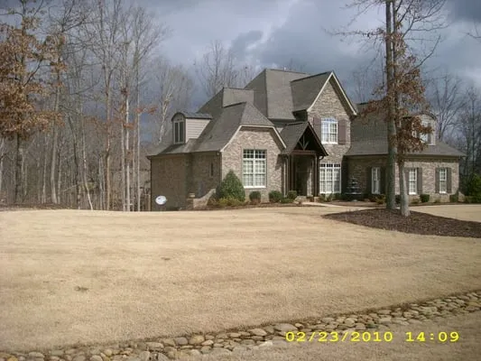 Expedited Roofing & Repair Logo