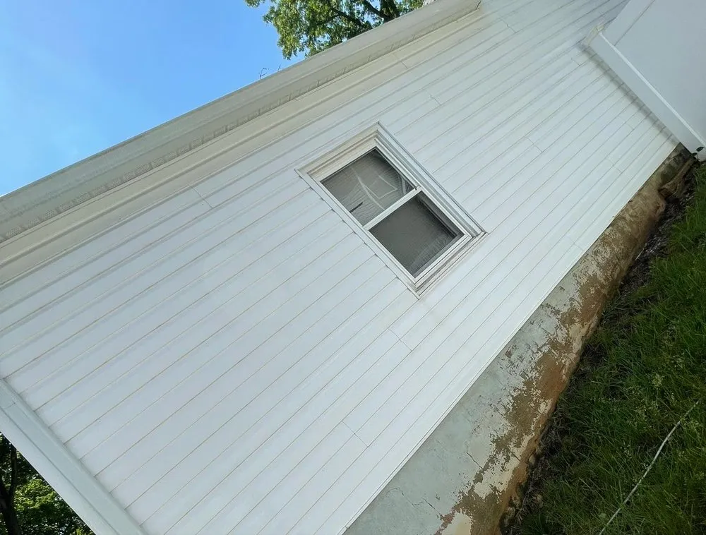 Slide of Experienced Construction & Power Washing