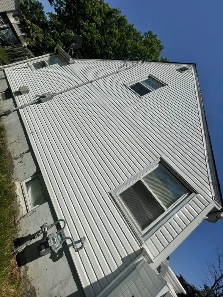 Slide of Experienced Construction & Power Washing