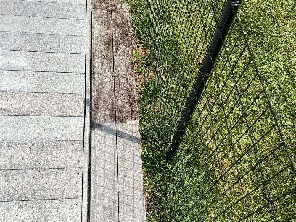 Slide of Experienced Construction & Power Washing