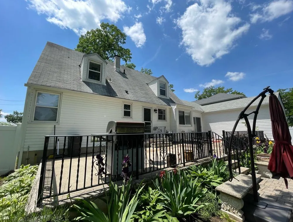 Slide of Experienced Construction & Power Washing