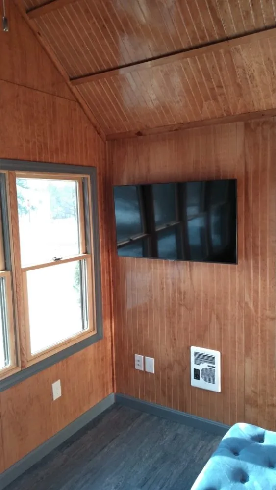 Slide of Expert Carpentry