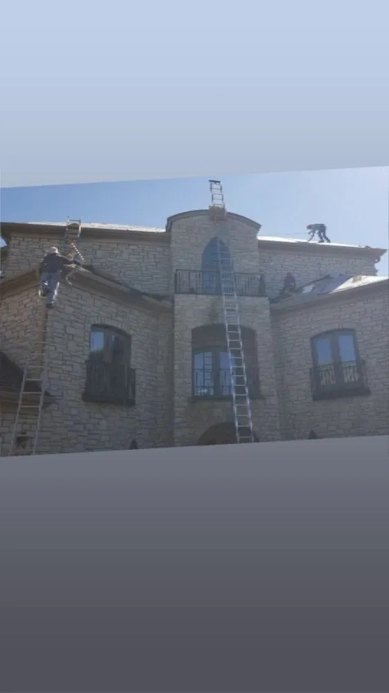 Slide of Expert Construction