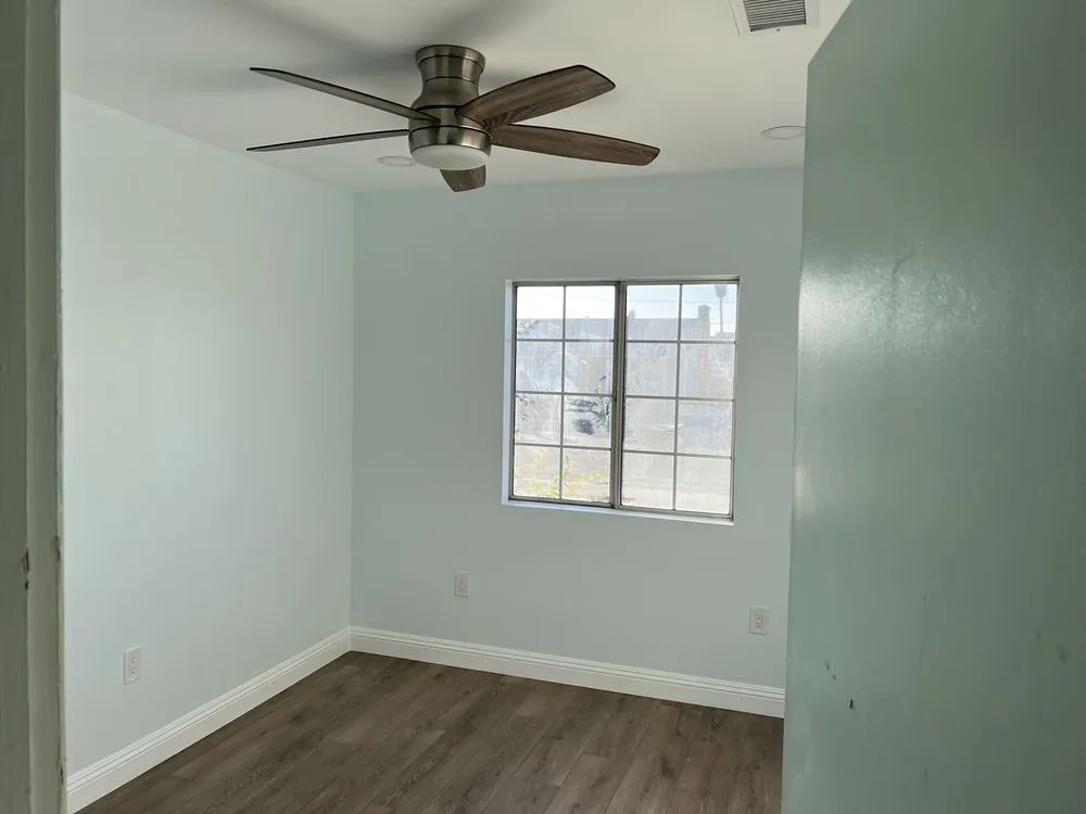 Slide of Expert Home Builders