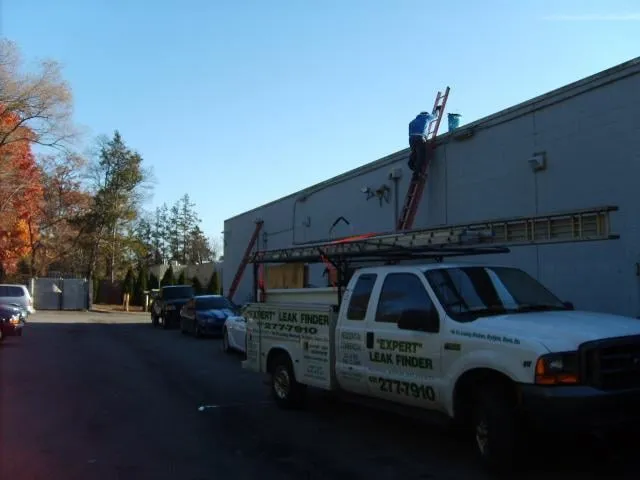 Slide of Expert Leak Finder