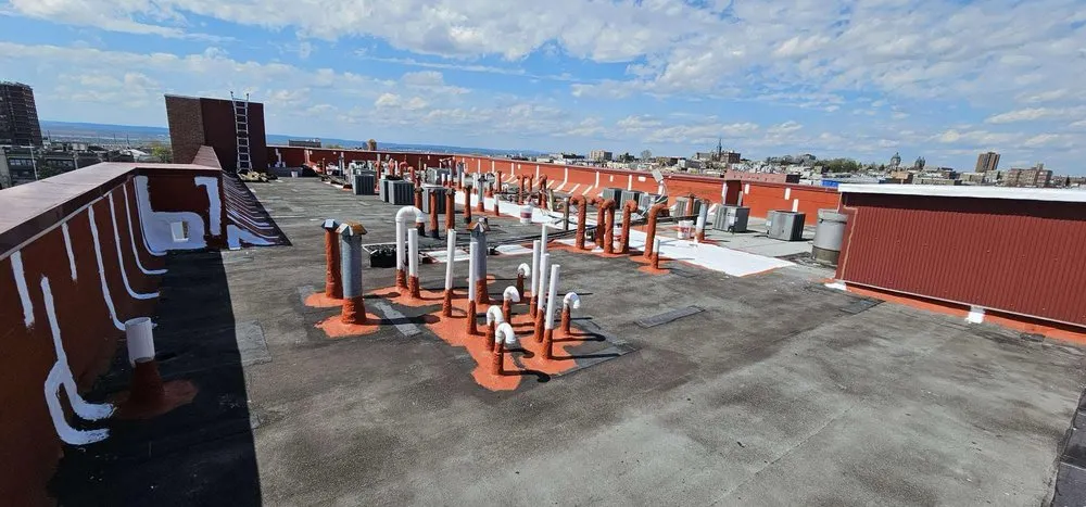 Slide of Expert Resto