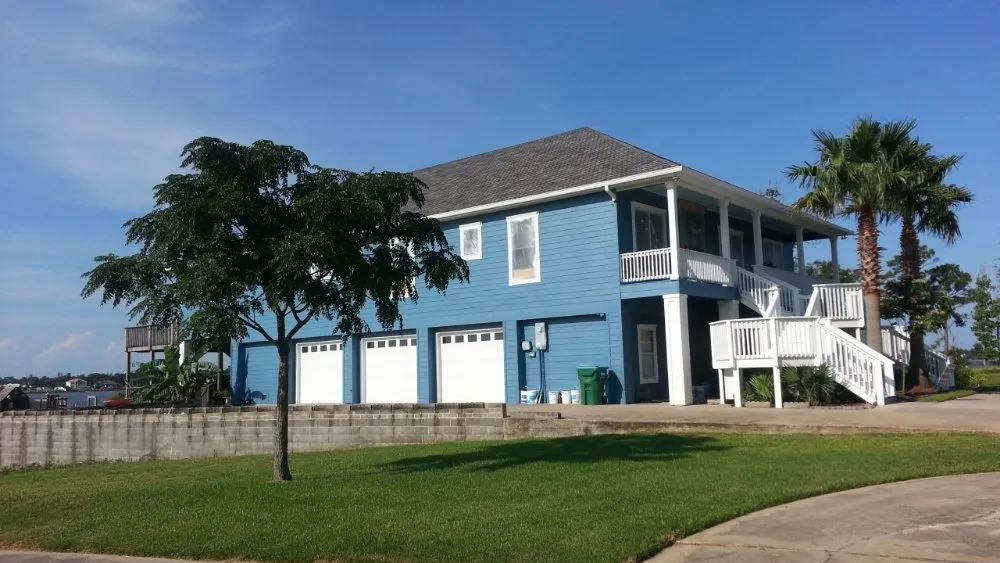 Slide of Expert Roofing