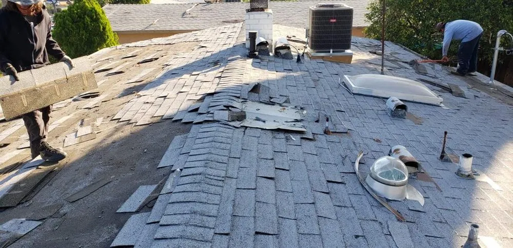 Slide of Expert Roofing Contractors