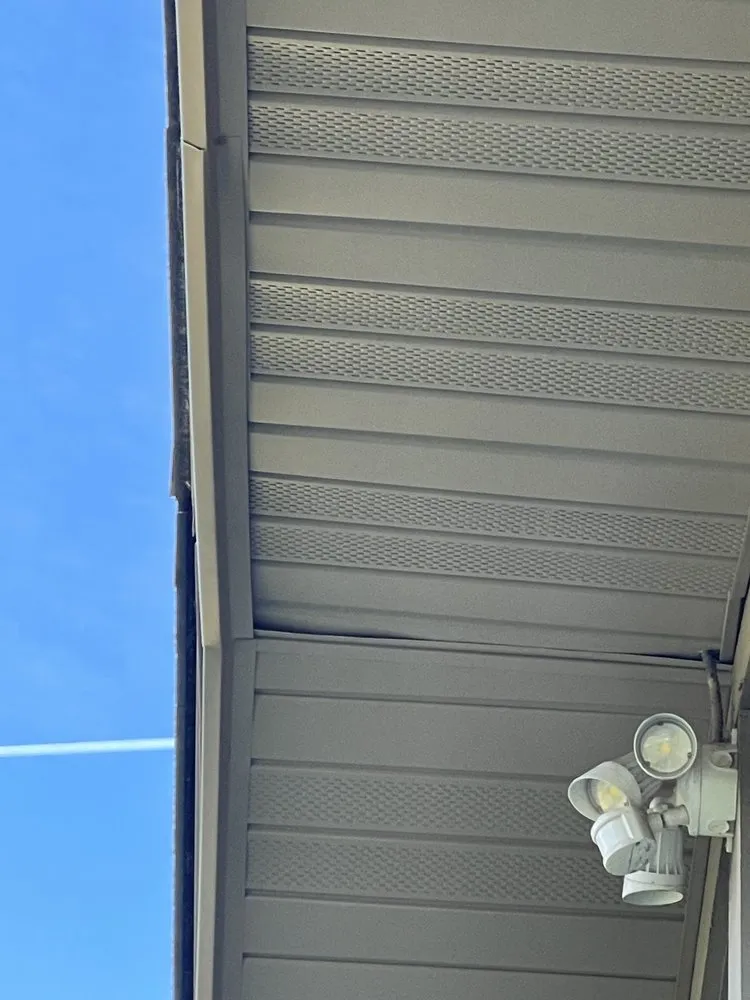 Slide of Expert Roofing