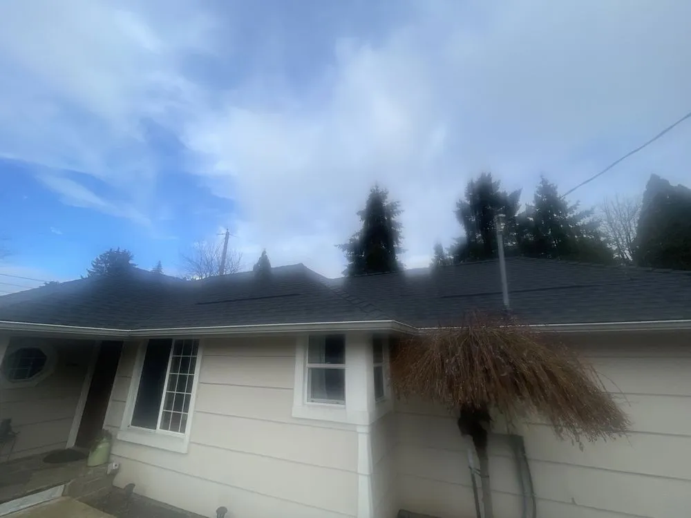 Slide of Expert Roofing Services