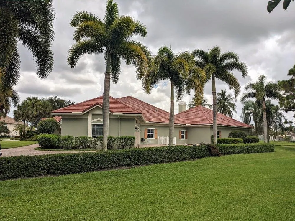 Slide of Expert Roofing Services