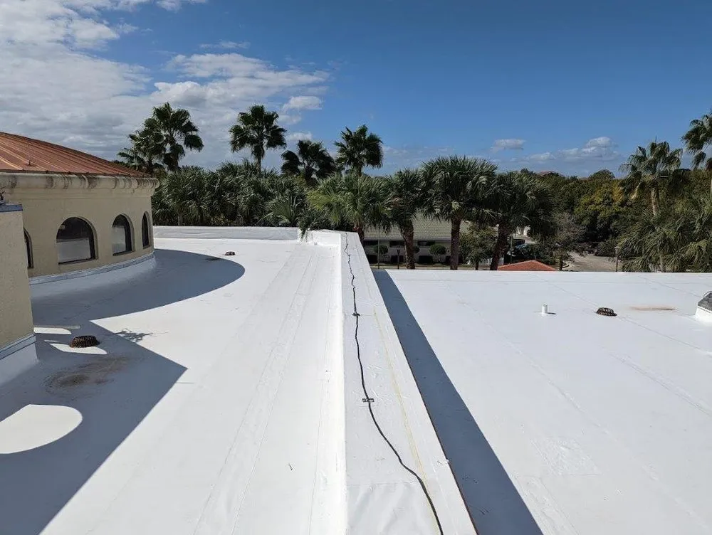 Slide of Expert Roofing Services