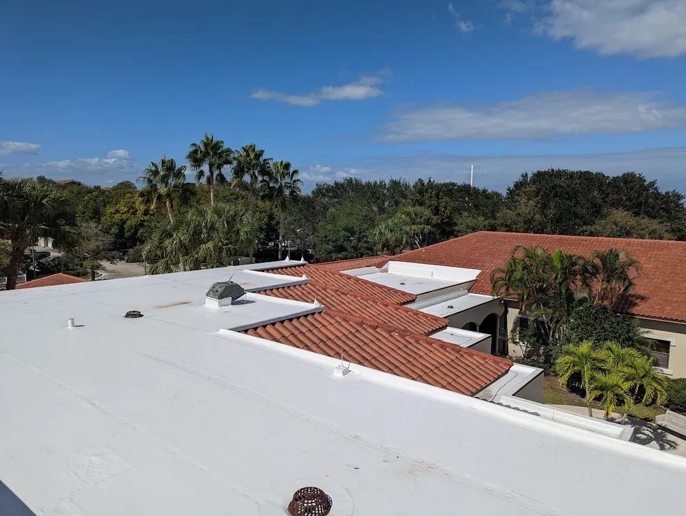 Slide of Expert Roofing Services