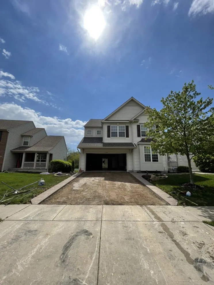 Slide of Expert Roofing Solutions