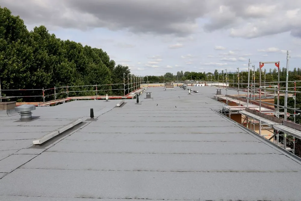Slide of Expert Roofing Solutions