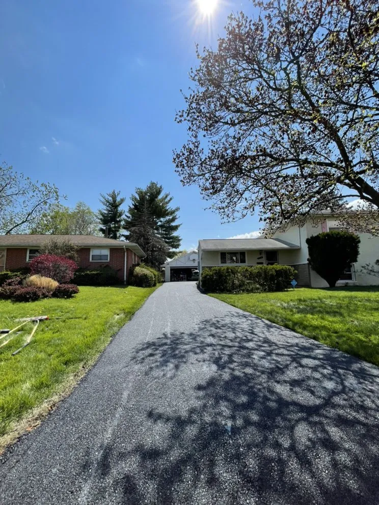 Slide of Expert Roofing Solutions