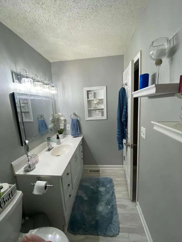 Slide of Expo Contracting