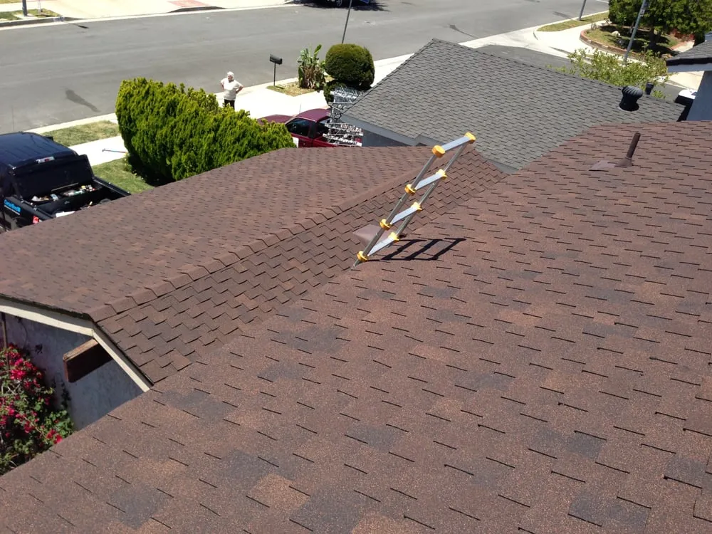 Emergency roof replacement for fast service across Tarzana, CA - Express Roofing