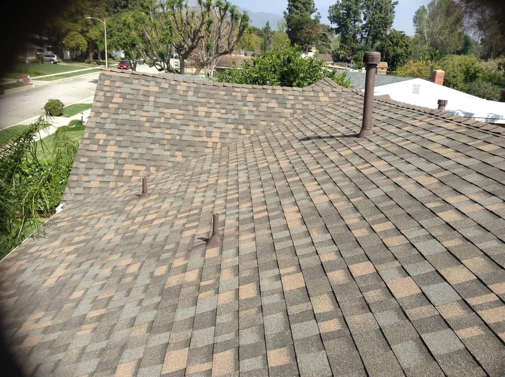 Licensed residential roofing service for fast service in Tarzana, CA by Express Roofing
