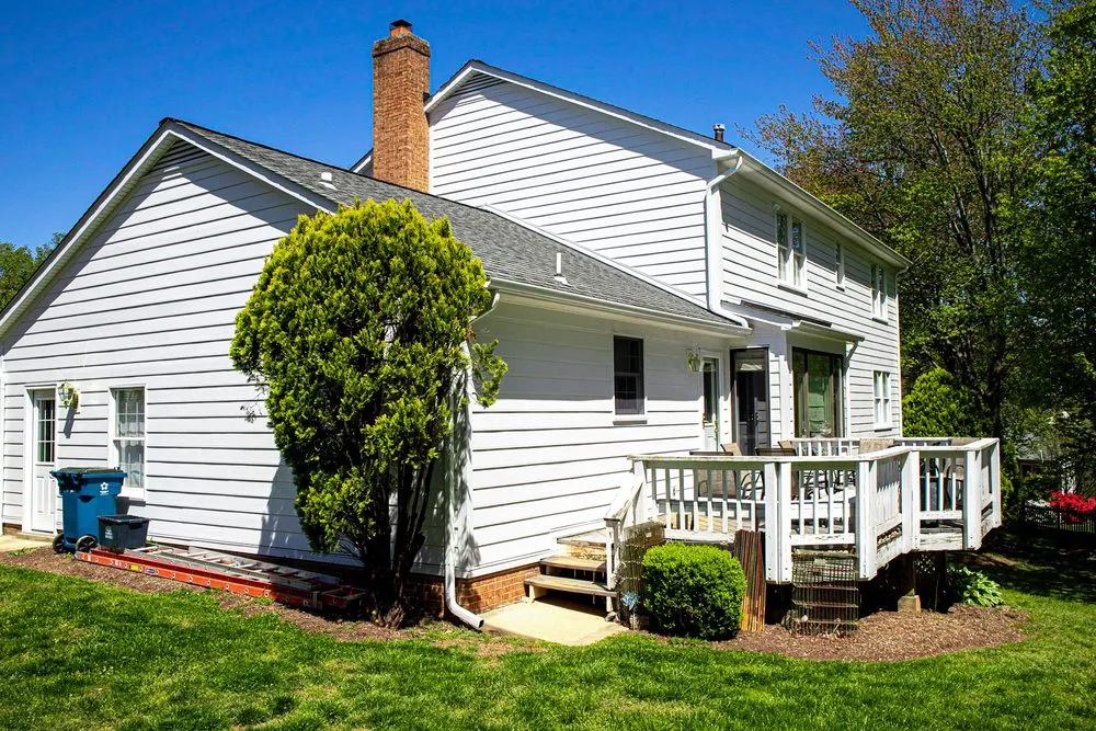 Slide of Exterior Medics