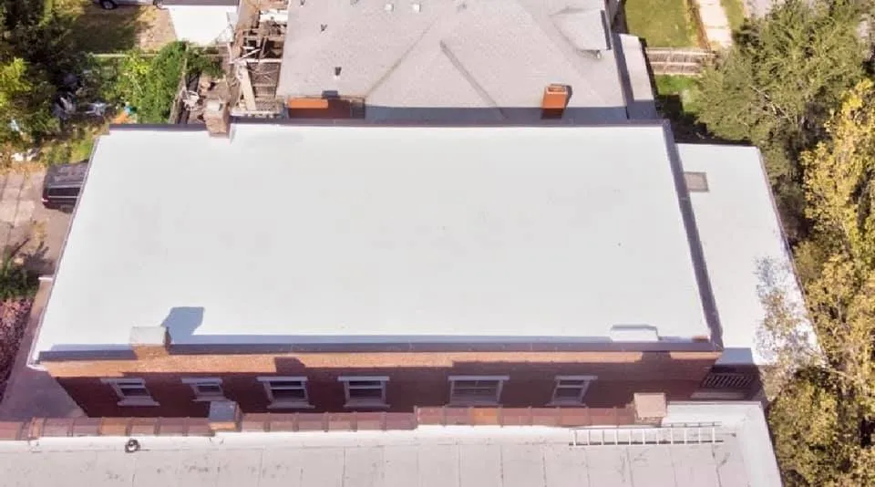 Local residential roofing service experts serving Lee's Summit, MO - Exterior Plus