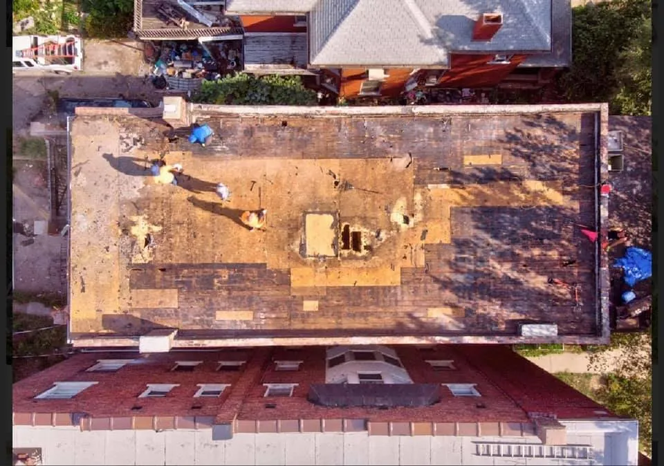 Top-rated residential roofing service in Lee's Summit, MO - Exterior Plus
