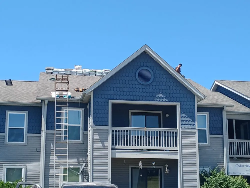Professional roof repair in Mercer, MO - Exteriors Unlimited