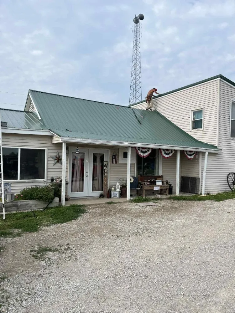 Expert metal roofing installation experts serving Mercer, MO - Exteriors Unlimited