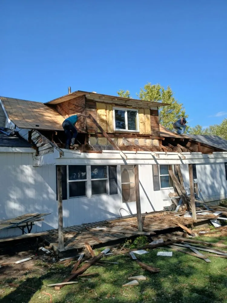 Professional roof leak repair in Mercer, MO - Exteriors Unlimited