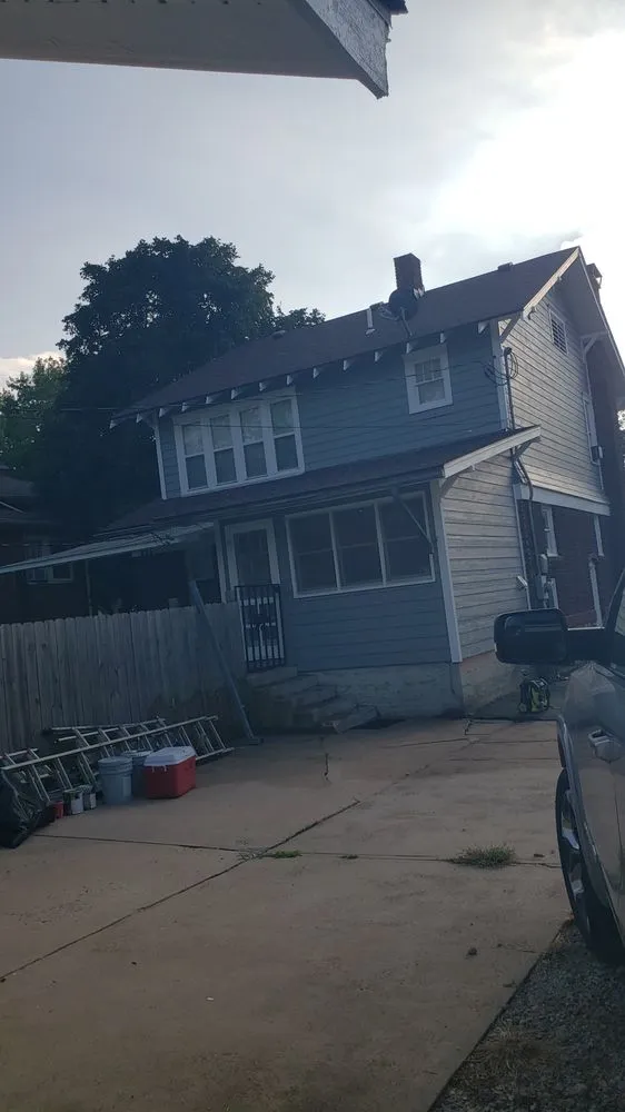 Slide of Extreme Construction Exterior