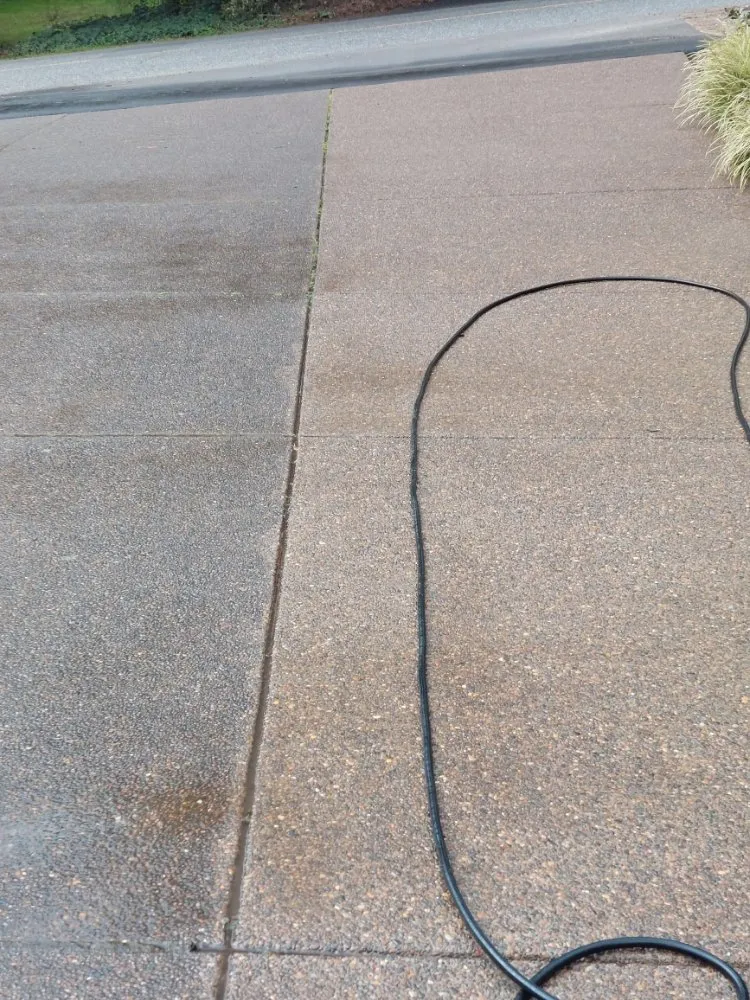 Licensed roof replacement same-day service in Portland,, OR by Extreme Exterior Care