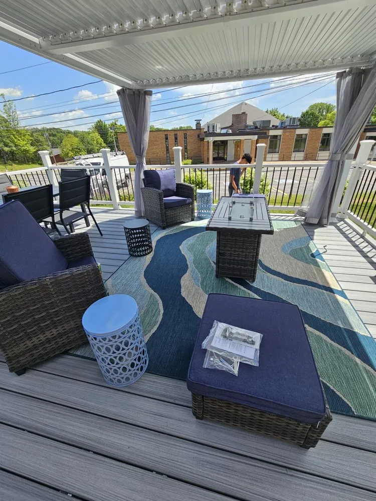 Slide of Extreme Exteriors Experts