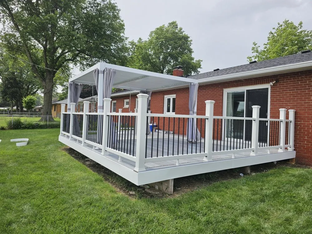 Slide of Extreme Exteriors Experts