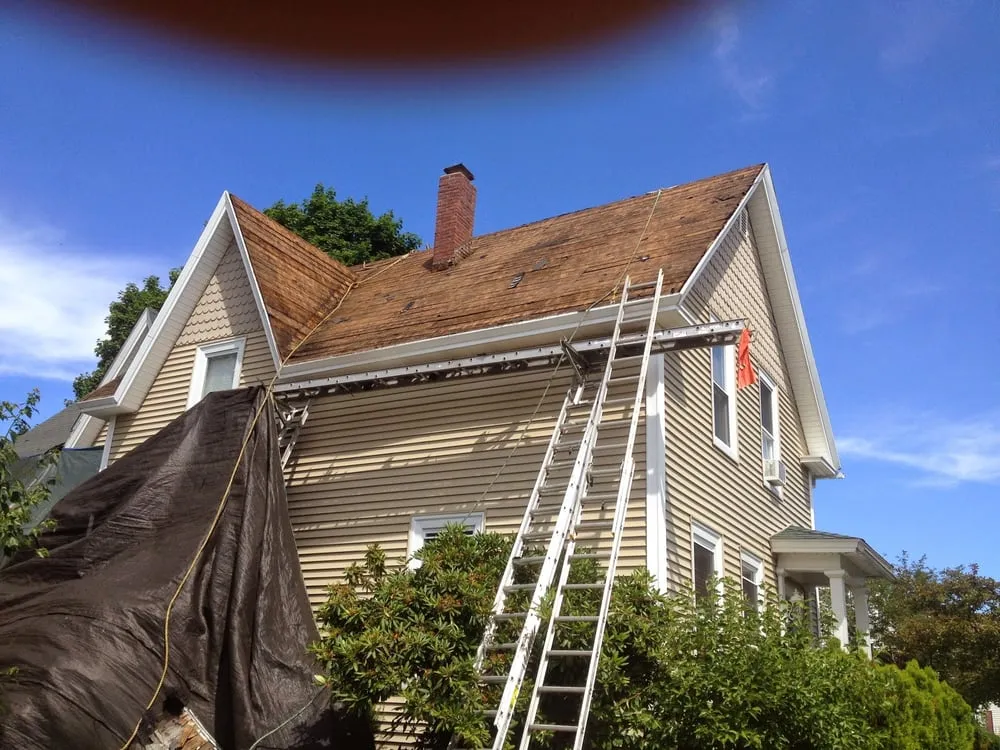 Slide of Extreme Roofing & Siding