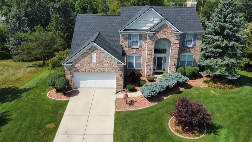 Slide of Extreme Roofing