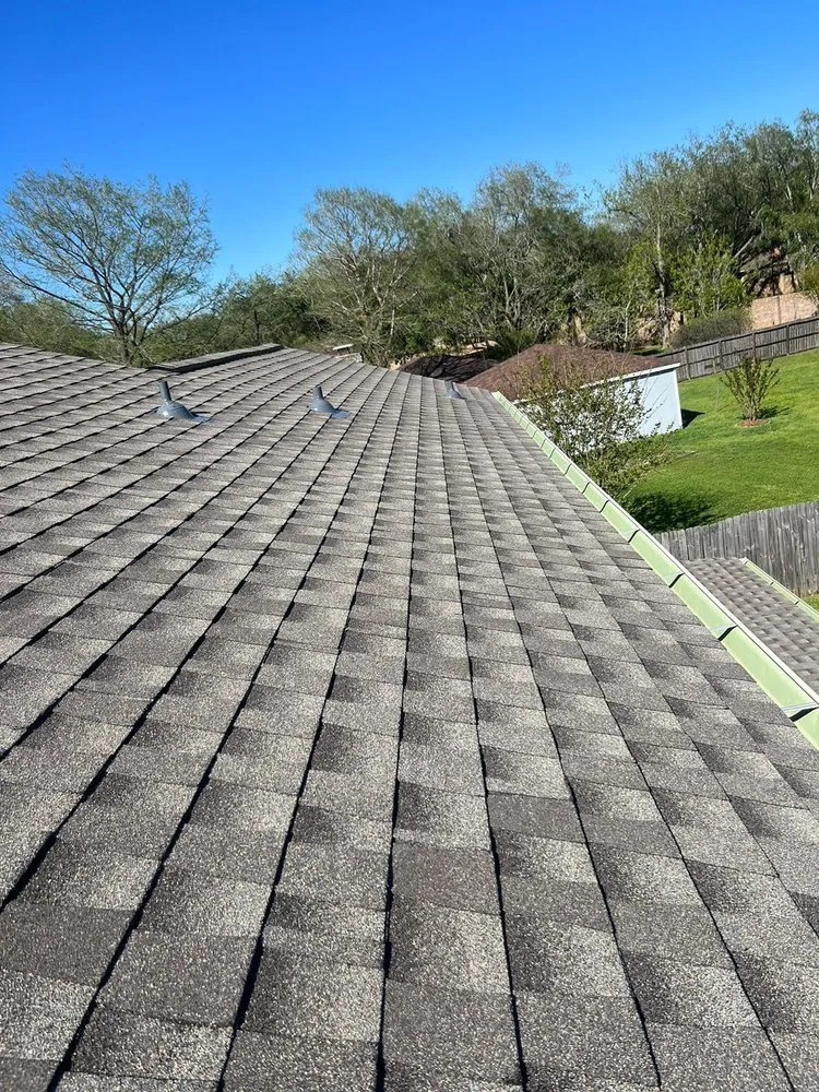 Slide of EZ & FAST Roofer's Contractors