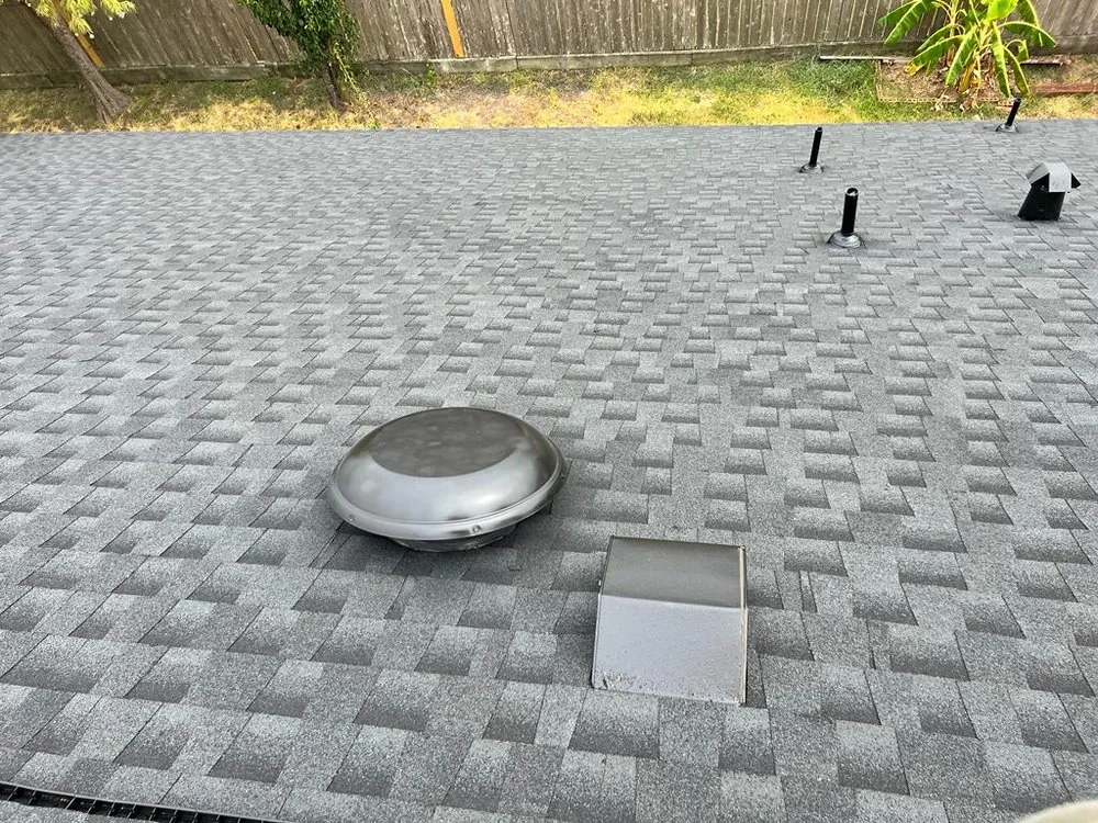 Slide of EZ & FAST Roofer's Contractors